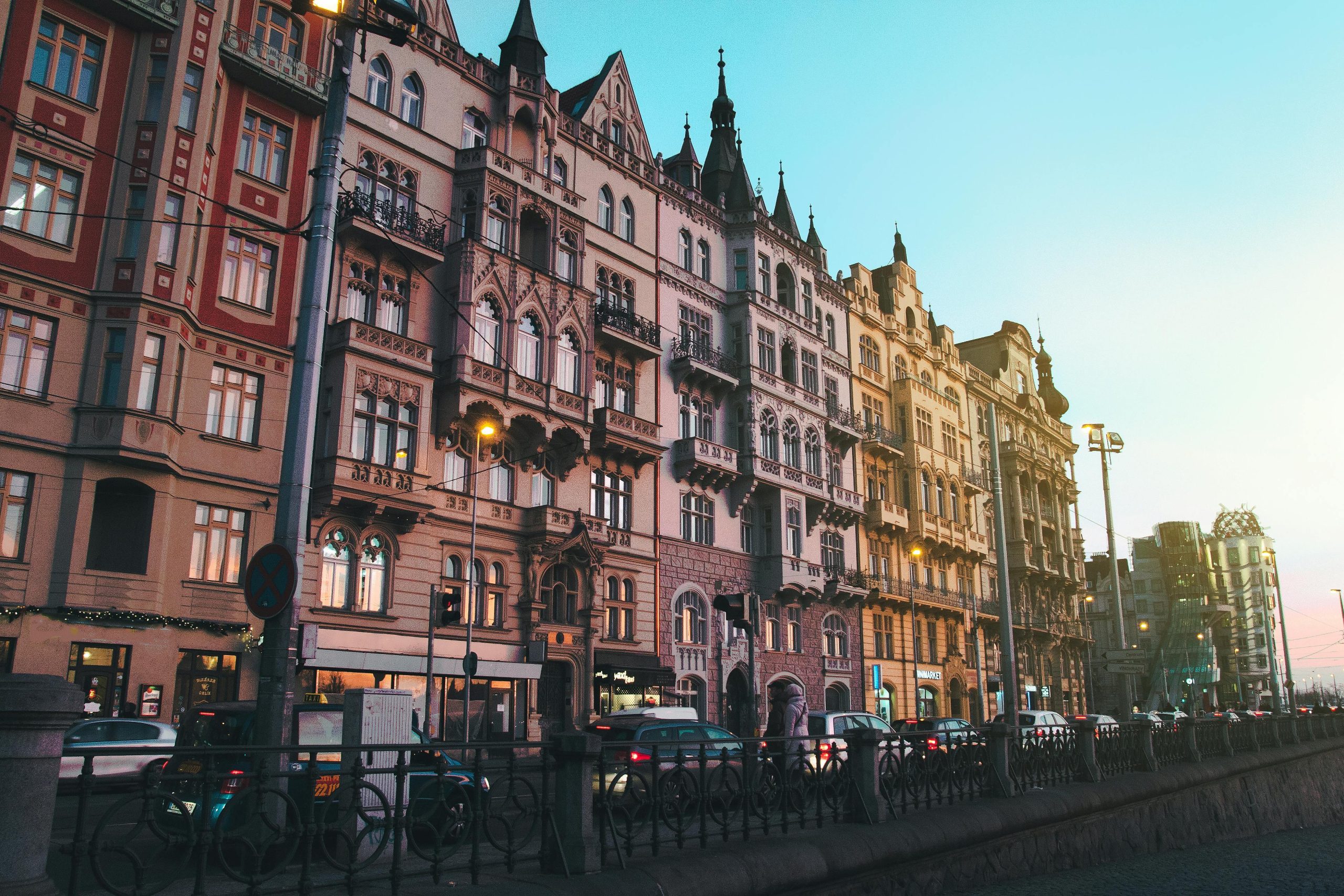 Mandarin Oriental Prague – Lazar Suite – Stylish Suite with Refined Comfort