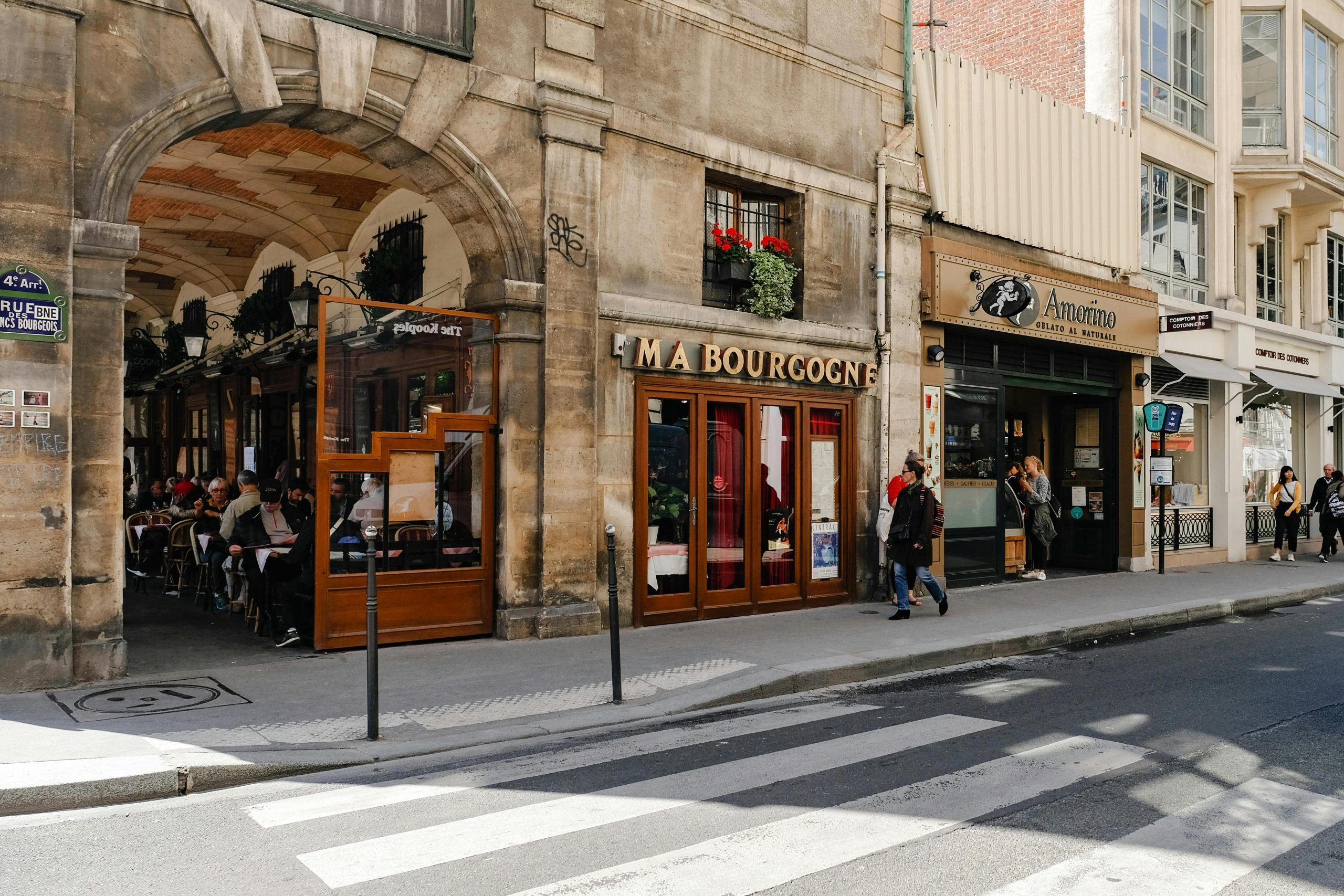 Mandarin Oriental Lutetia, Paris – Suite L'Atelier – Stylish Suite with Artistic Design