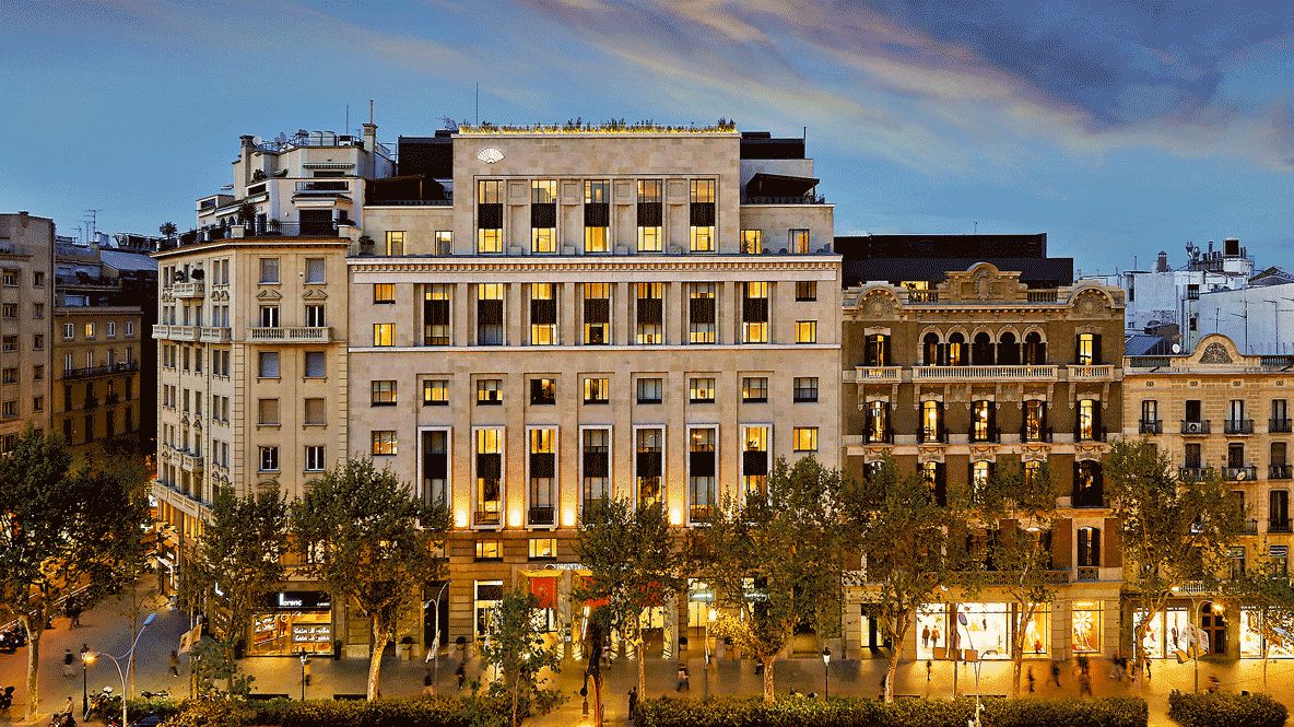 Mandarin Oriental Barcelona luxury hotel exterior with elegant modern design in city center